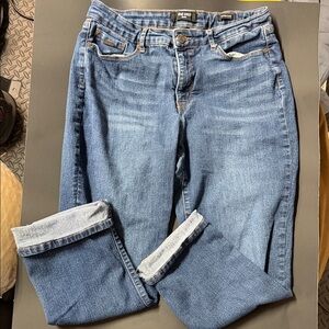 Nine West cuffed capri Women's Skinny Jeans in Blue